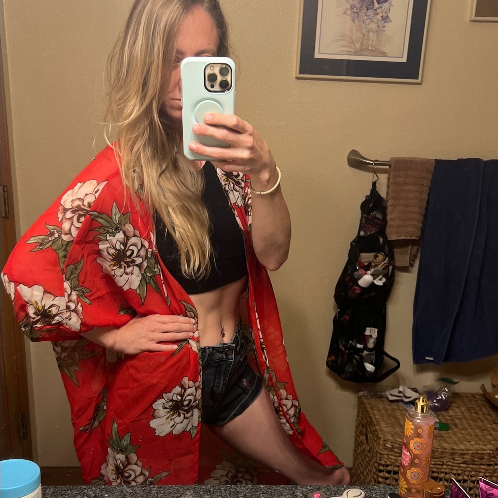 Red Floral Kimono Robe - Picture 2 of 4